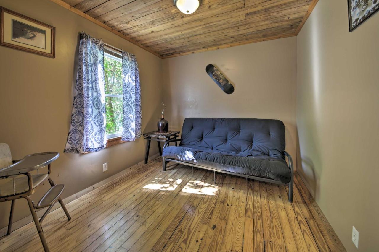 Pet-Friendly Cottage With Fire Pit - 3 Mi To Siu! Карбондейл Экстерьер фото